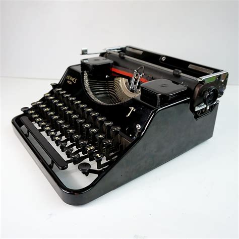 Hermes typewriter model